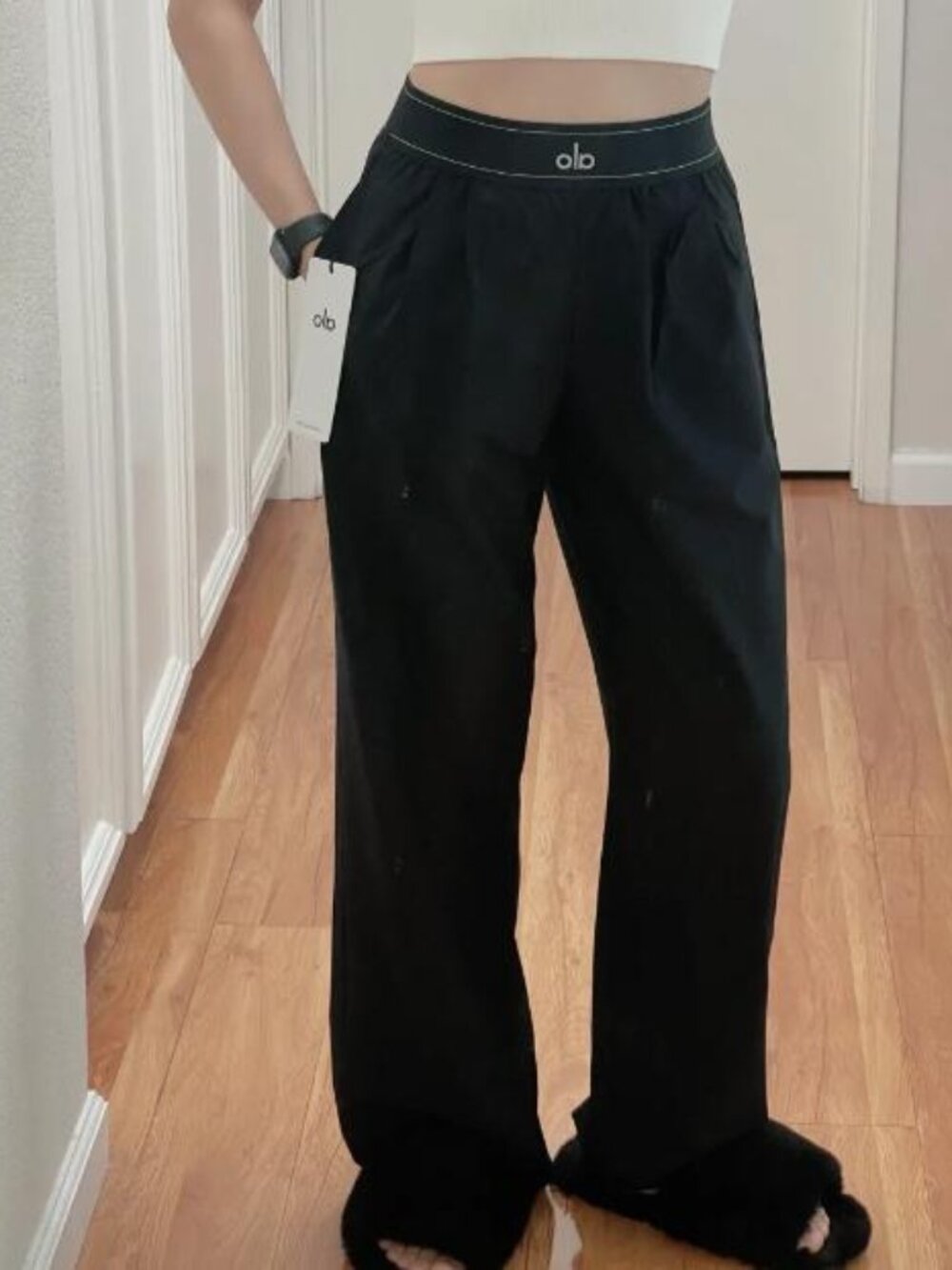 ALO Women's Wide-Leg Casual Pants
